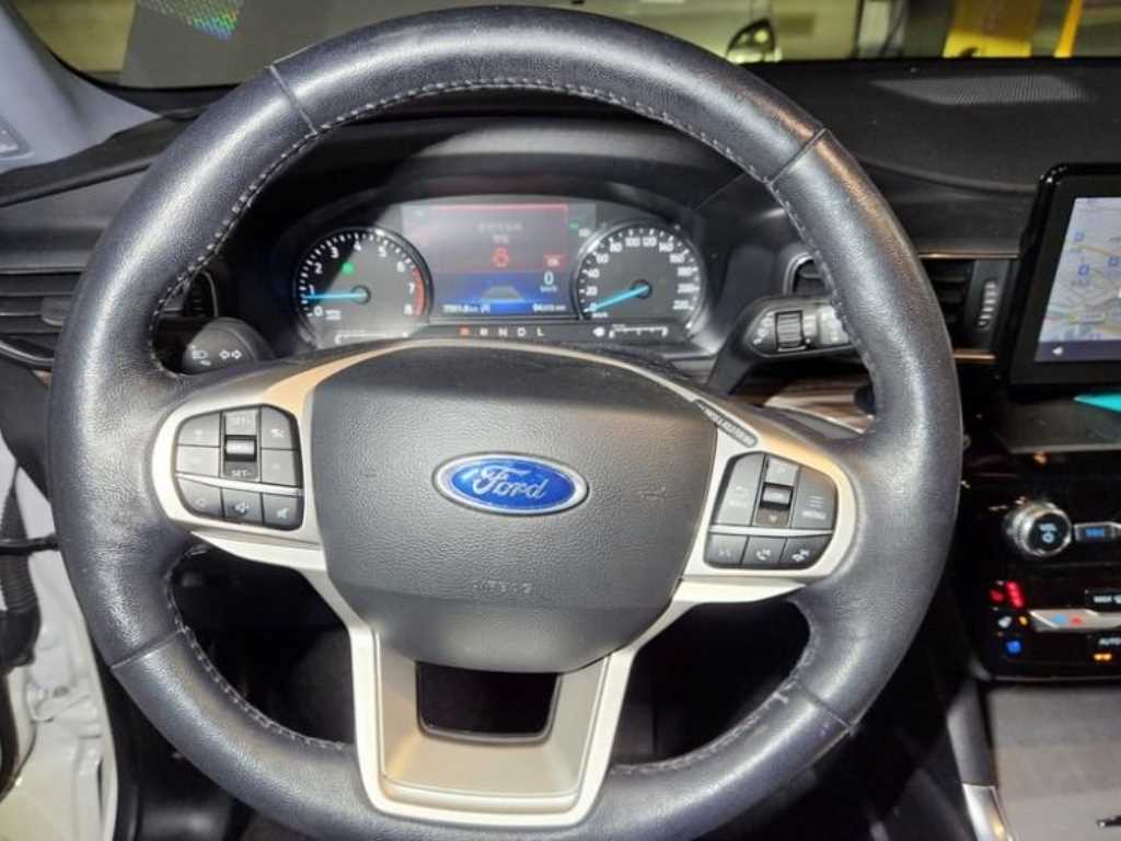 Ford Explorer - Vista 9