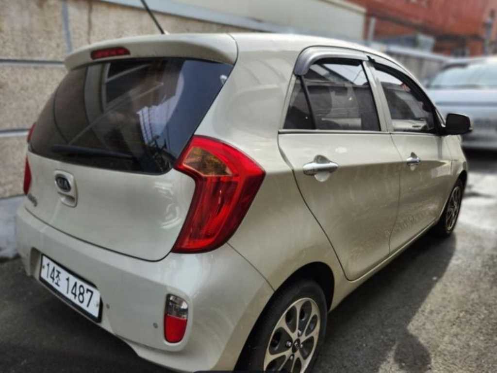 KIA Morning - Vista 5