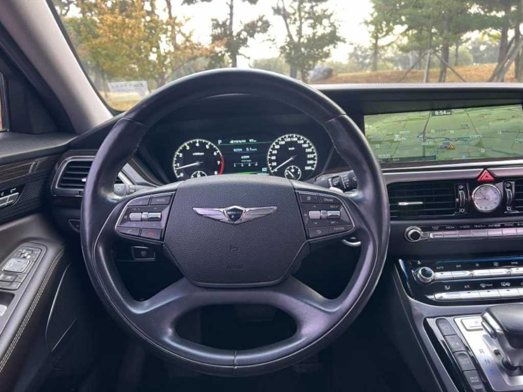 Genesis EQ900 - Vista 8