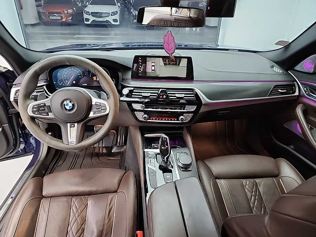 BMW 5 Series - Vista 7