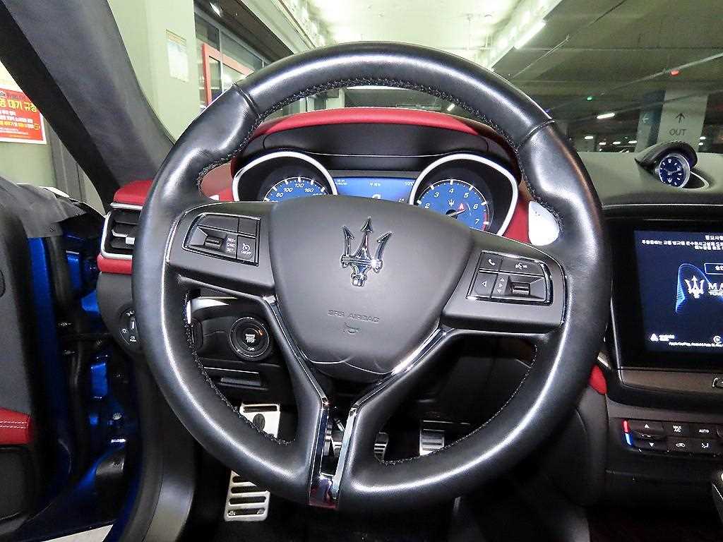 Maserati Ghibli - Vista 8