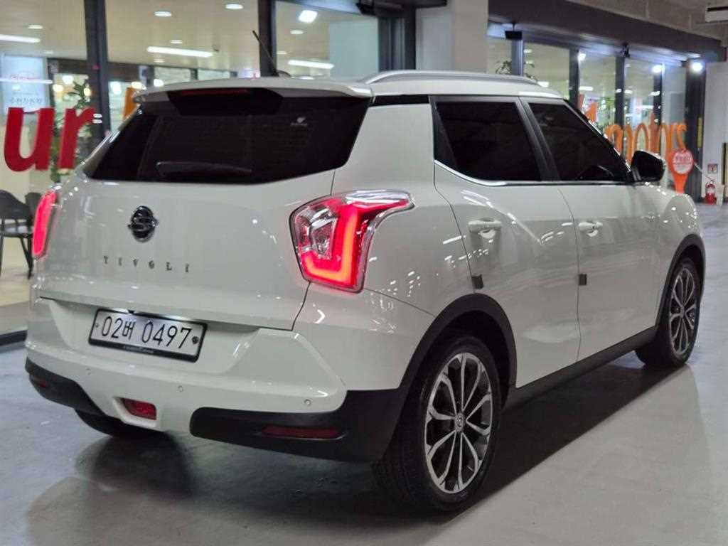 Ssangyong Tivoli - Vista 4