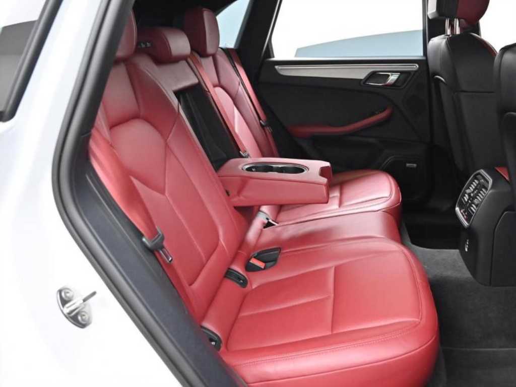 Porsche Macan - Vista 12