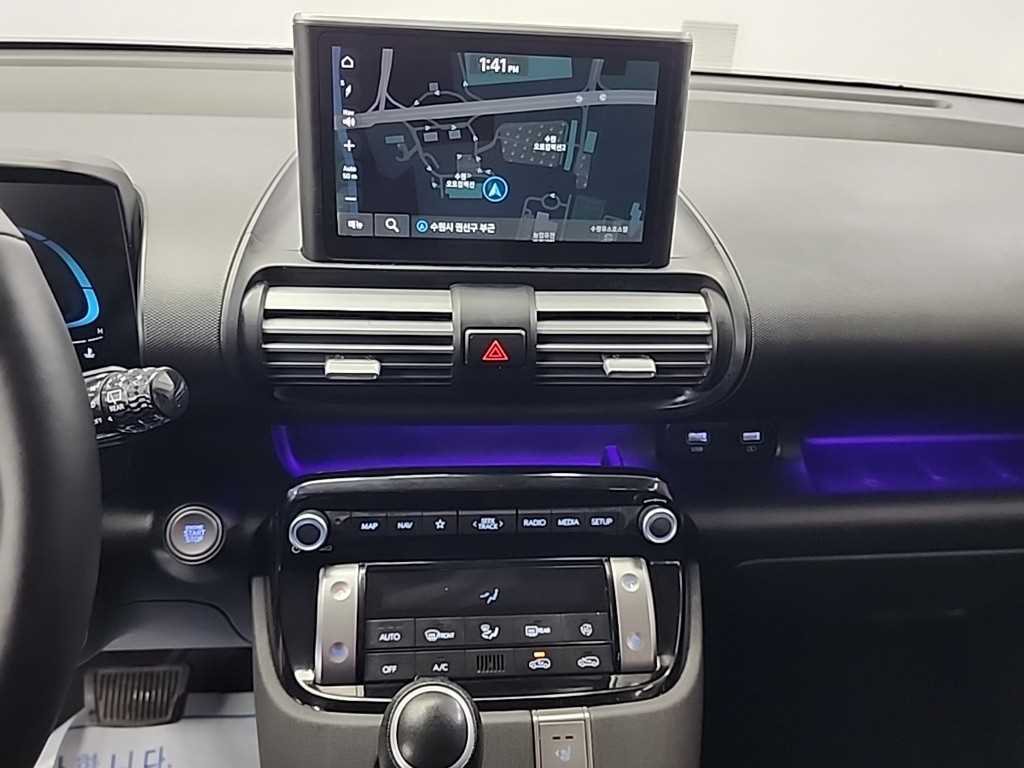 HYUNDAI Casper - Vista 10