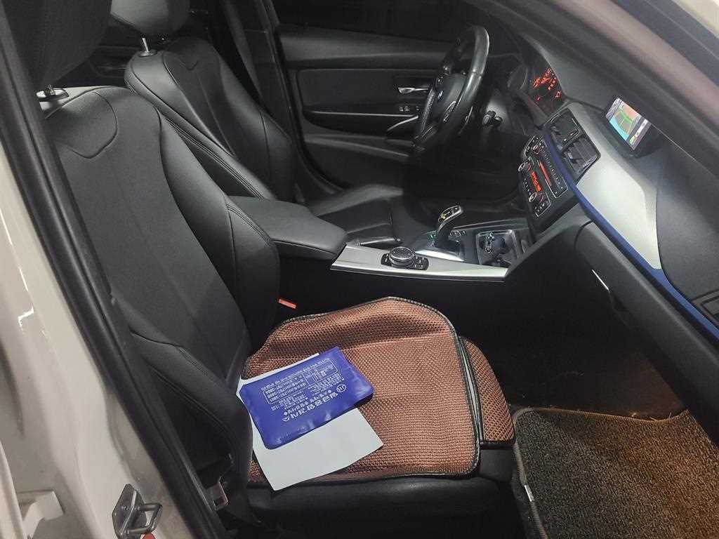 BMW 3 series - Vista 8