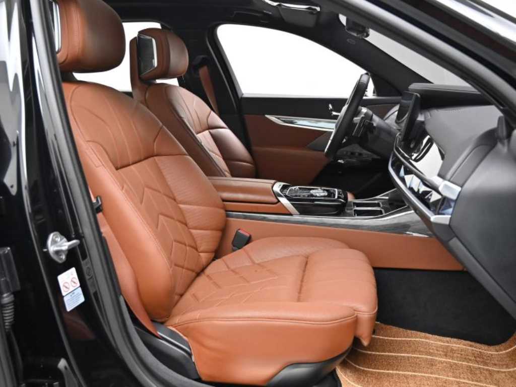 BMW 7 Series - Vista 9