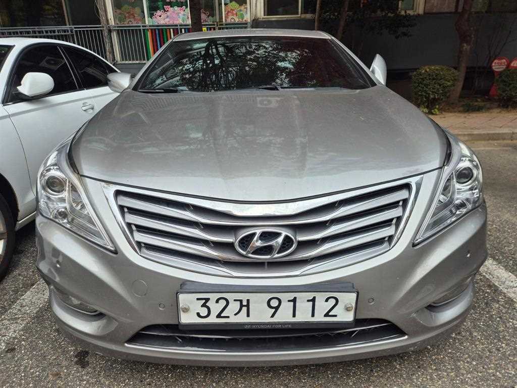 HYUNDAI Grandeur 2012 Gris - Importación desde Corea - HF Imports Iquique - Foto 1