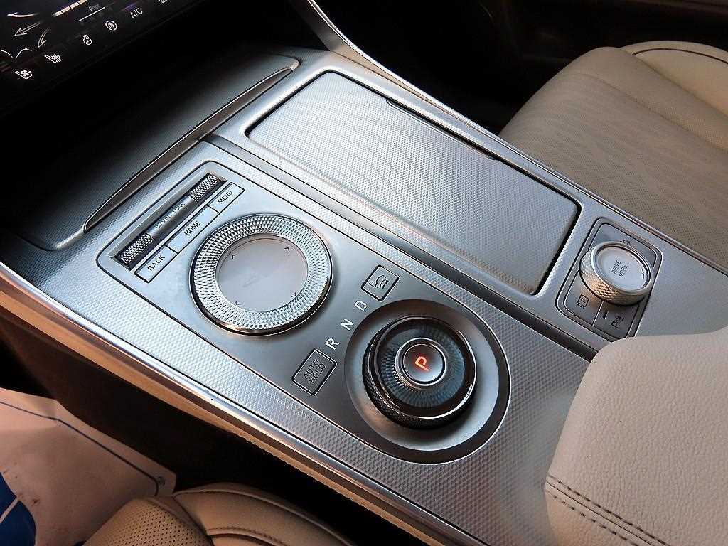 Genesis GV80 - Vista 11