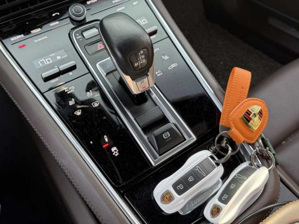 Porsche Panamera - Vista 12