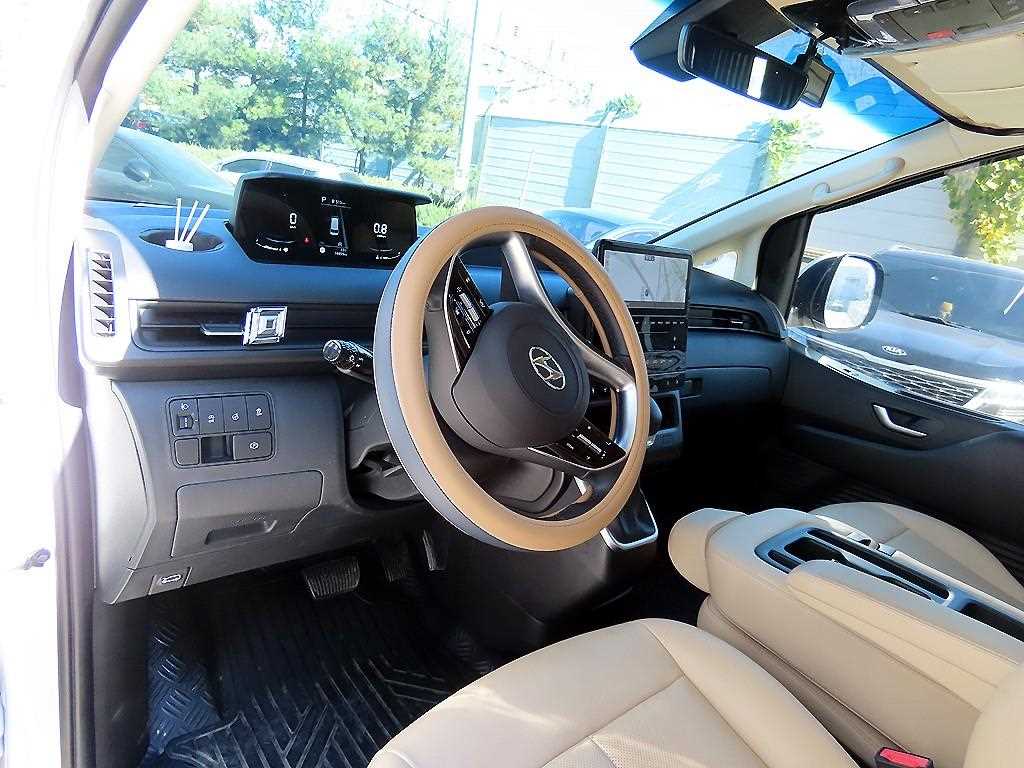 HYUNDAI Staria - Vista 7