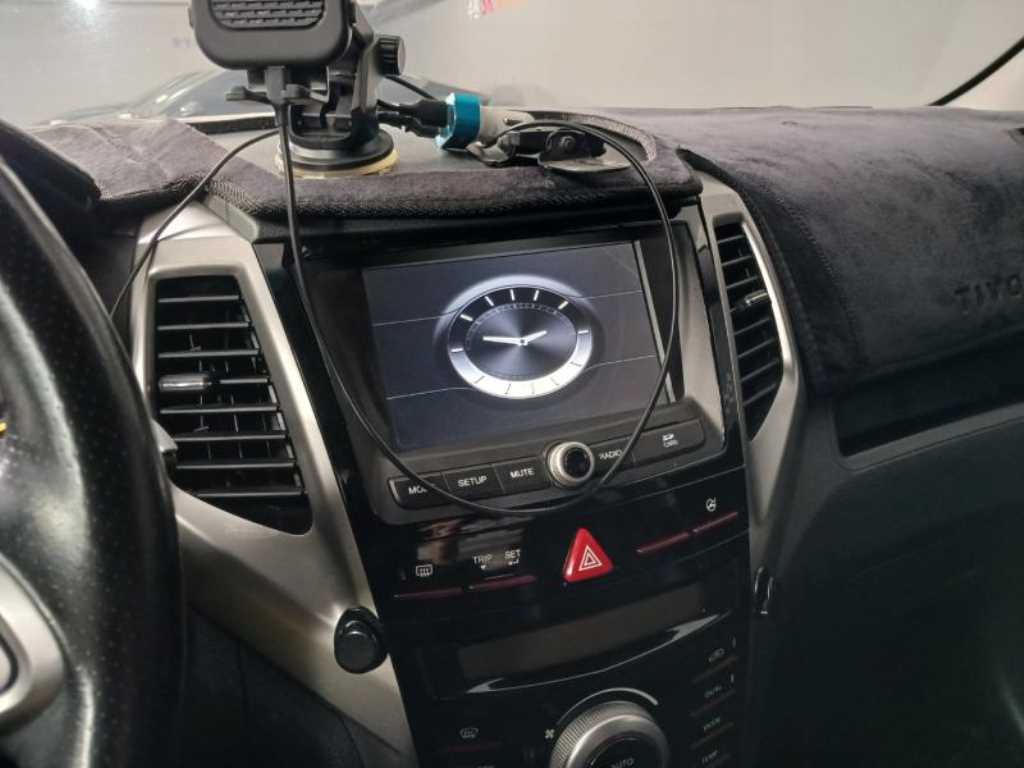 Ssangyong Tivoli 2016 Azul - Importación desde Corea - HF Imports Iquique - Foto 13