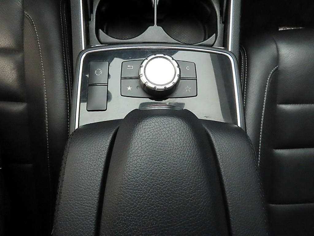 Mercedes Benz E class - Vista 10