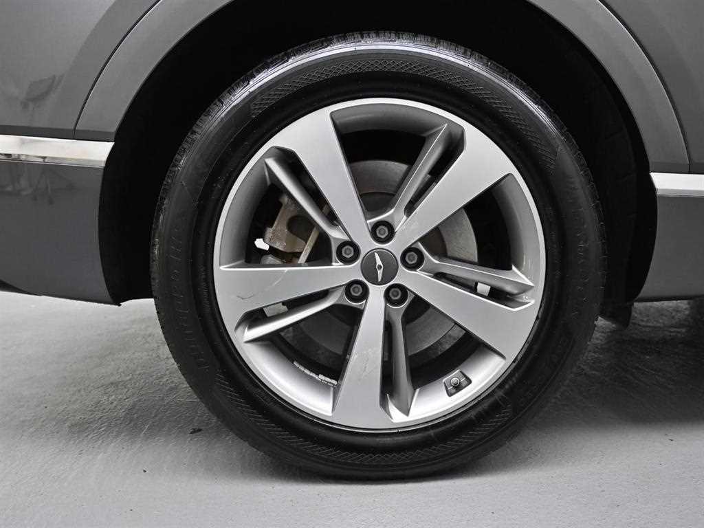 Genesis GV80 - Vista 5