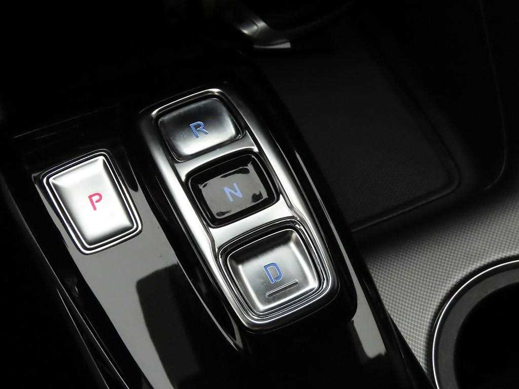 HYUNDAI Sonata - Vista 11