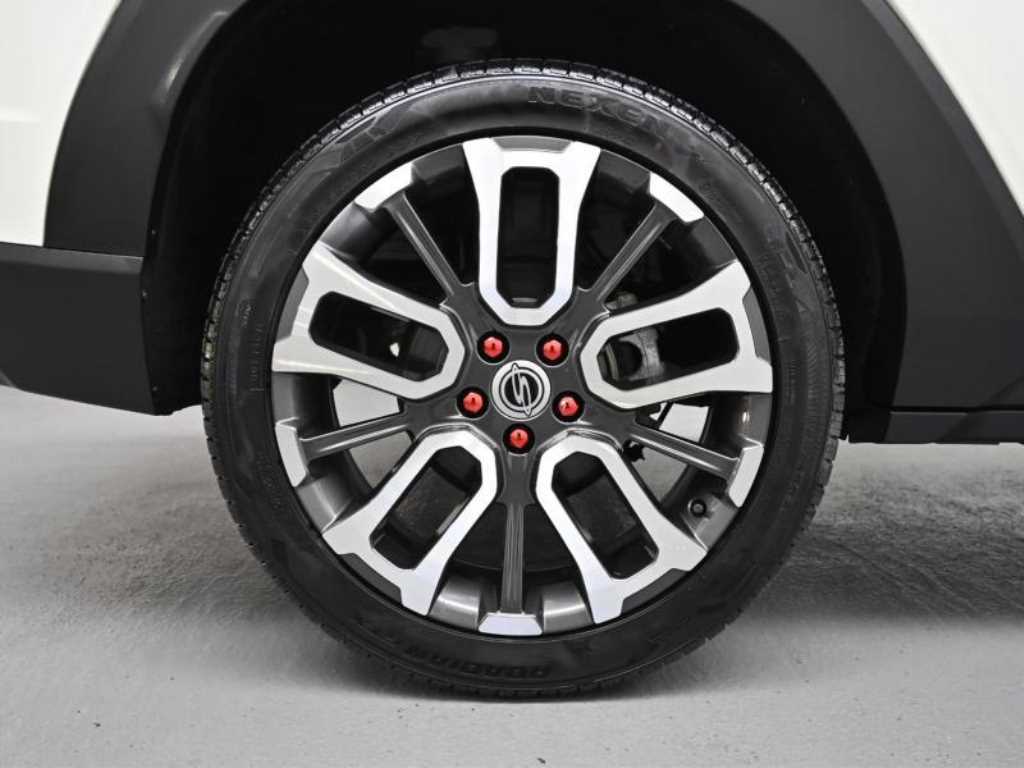 Ssangyong Torres - Vista 5