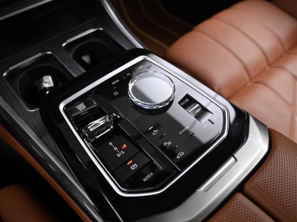 BMW 7 Series 2024 - Importación desde Corea - HF Imports Iquique - Foto 13