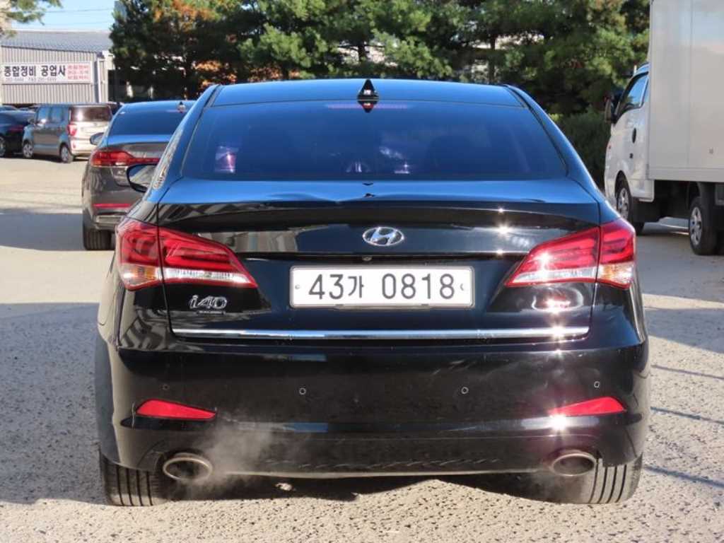 HYUNDAI i40 - Vista 4