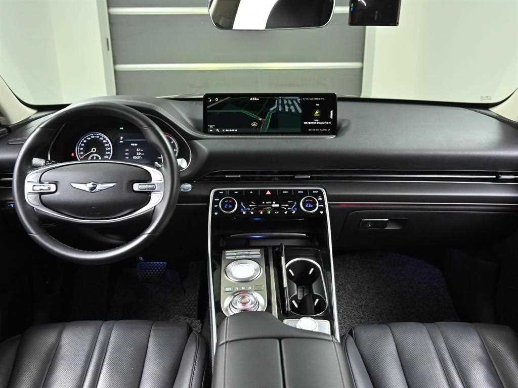 Genesis GV80 - Vista 7