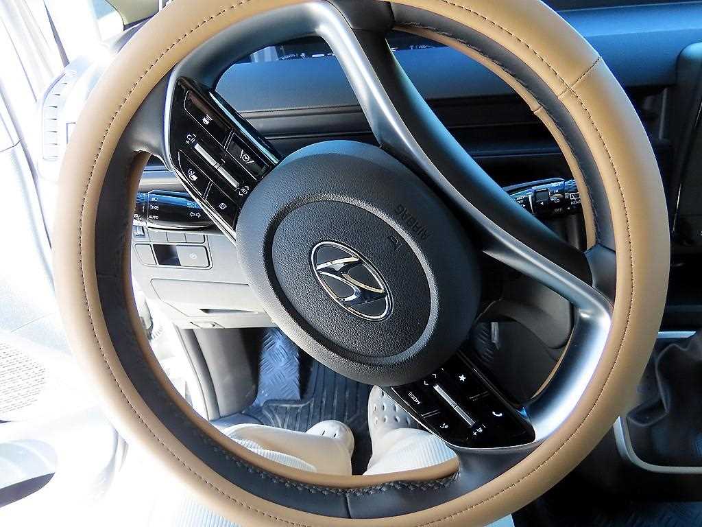 HYUNDAI Staria - Vista 8