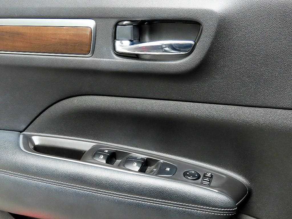 SAMSUNG QM6 - Vista 12