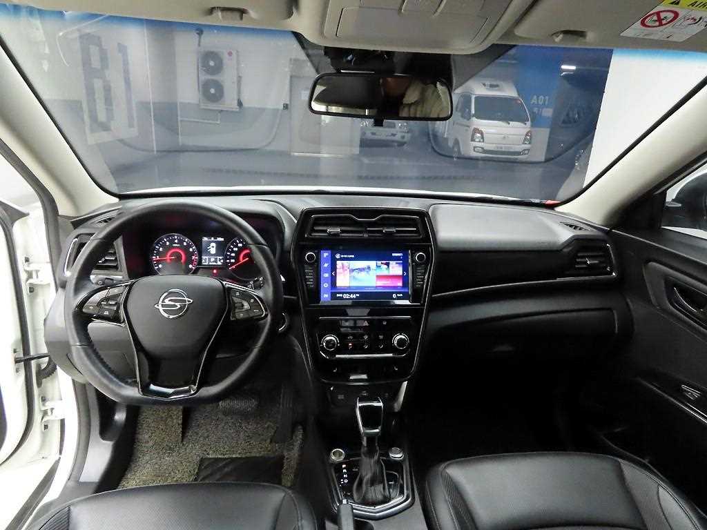 Ssangyong Tivoli - Vista 6