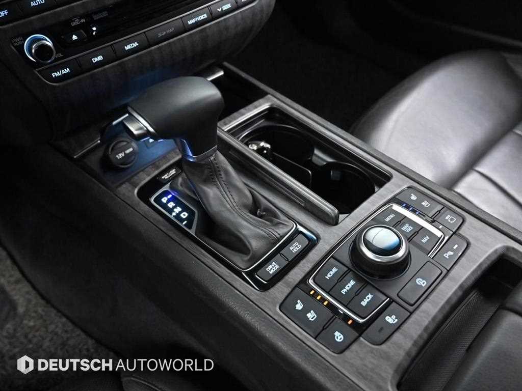 HYUNDAI Genesis - Vista 9