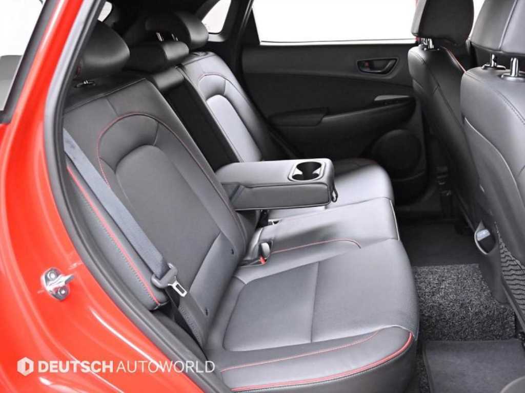 HYUNDAI Kona - Vista 11