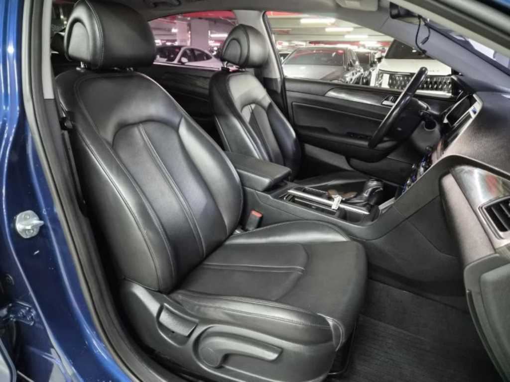 HYUNDAI Sonata - Vista 9