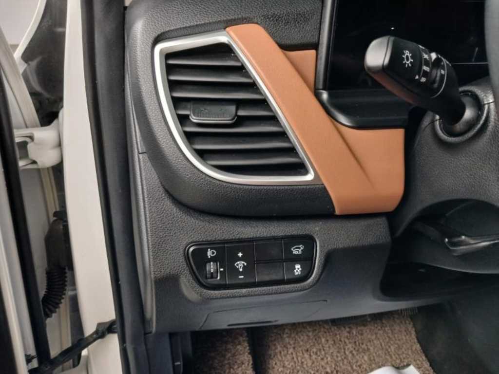 KIA Seltos - Vista 12