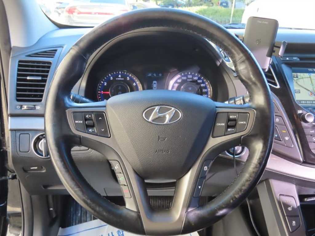 HYUNDAI i40 - Vista 9