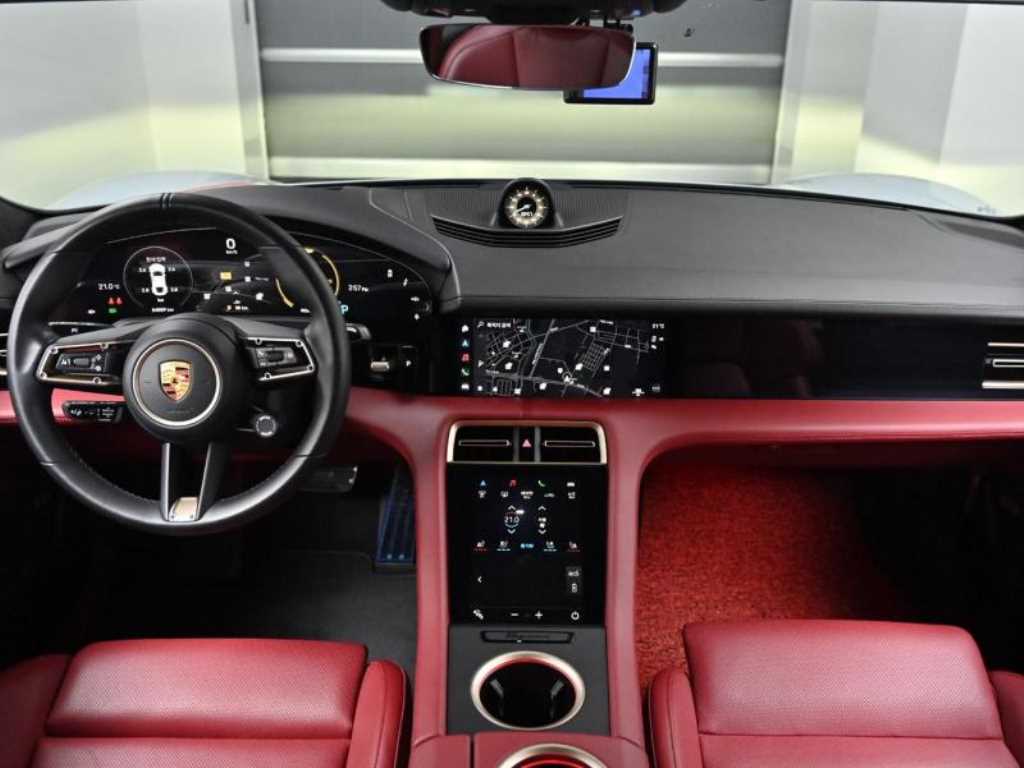 Porsche Taycan - Vista 7