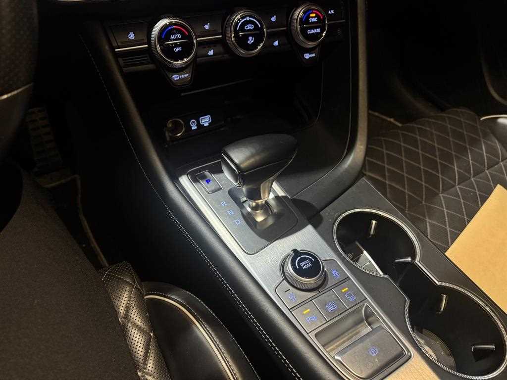 Genesis G70 - Vista 11