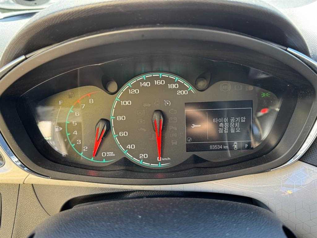 Chevrolet Spark - Vista 10