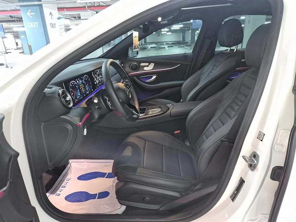 Mercedes Benz E class - Vista 6