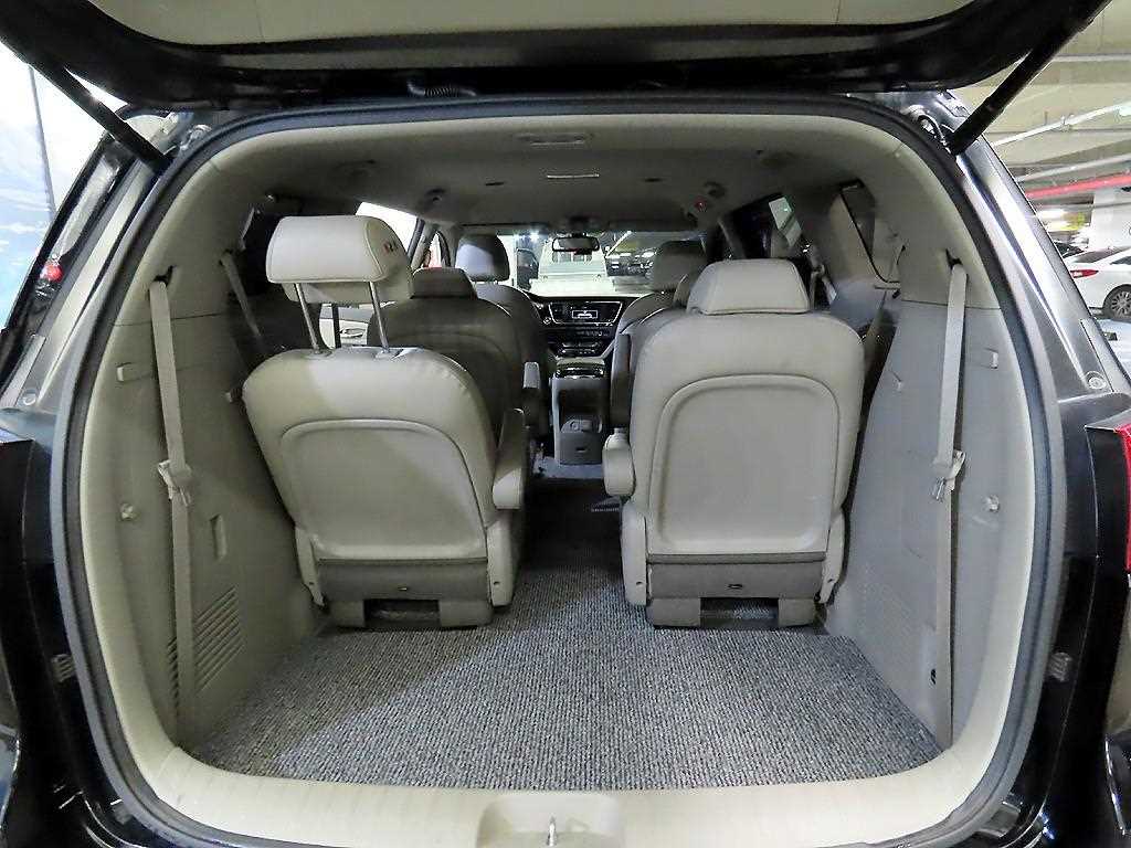 KIA Carnival 2018 Negro - Importación desde Corea - HF Imports Iquique - Foto 17