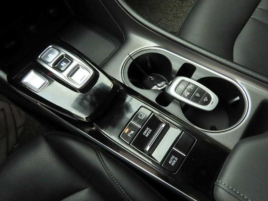 HYUNDAI Sonata - Vista 11