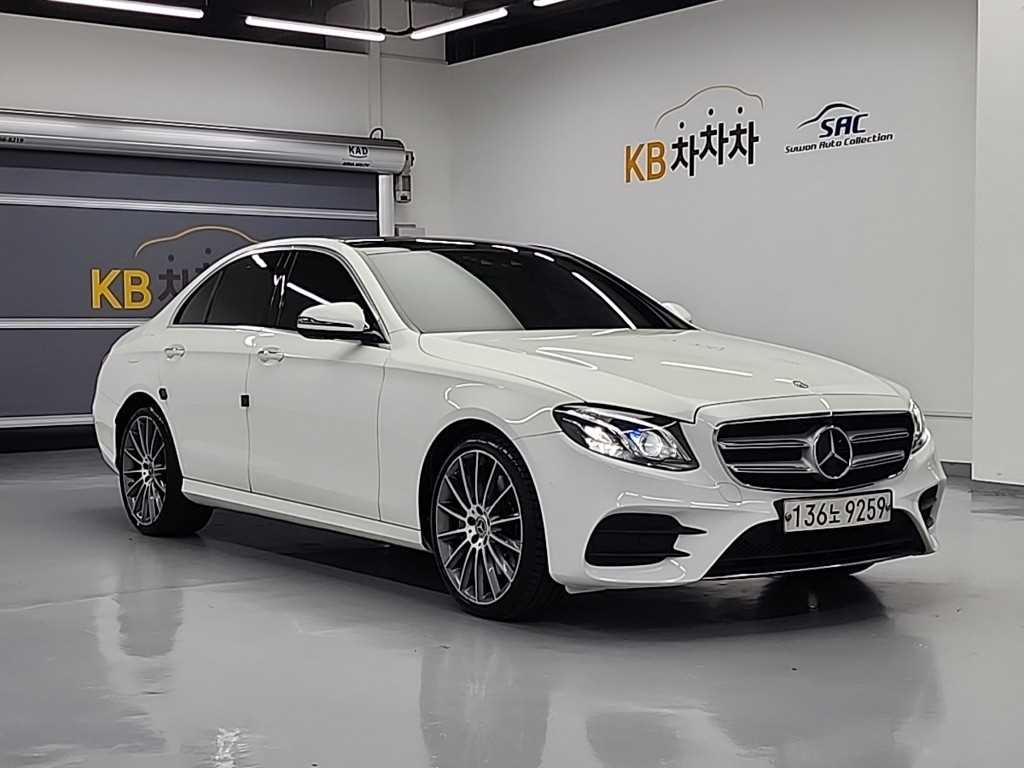 Mercedes Benz E class - Vista 4