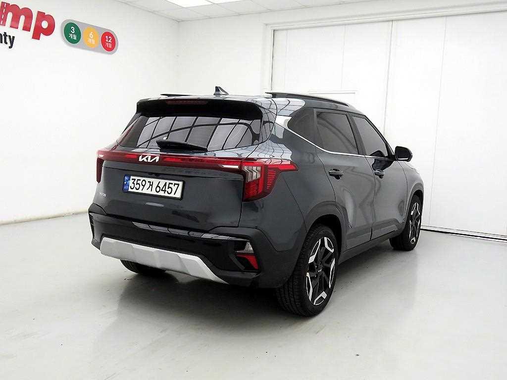 KIA Seltos - Vista 4