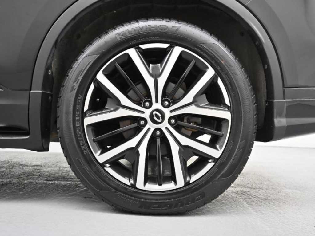 SAMSUNG QM6 - Vista 5