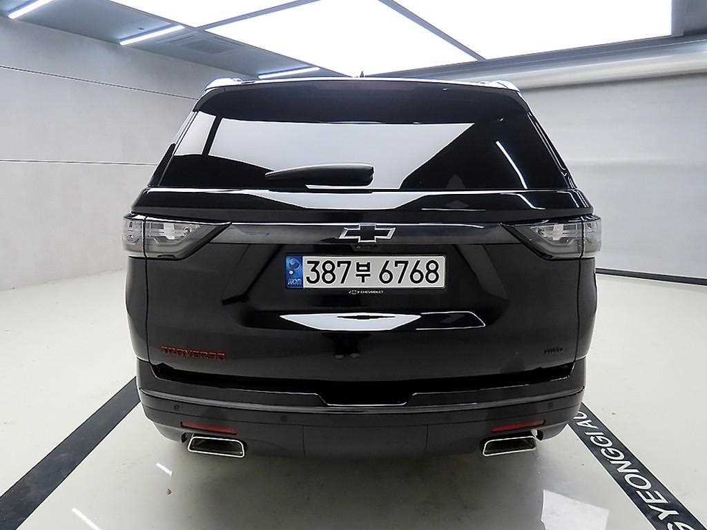 Chevrolet Travers - Vista 3