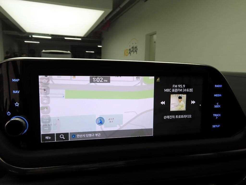 HYUNDAI Sonata - Vista 9