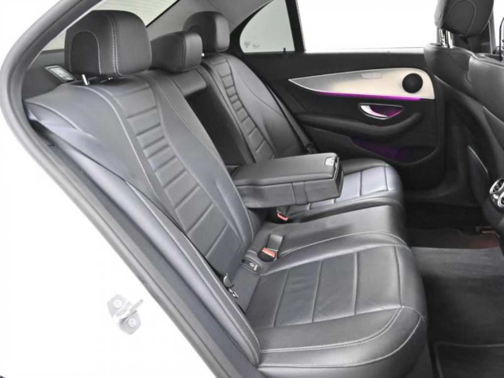 Mercedes Benz E class - Vista 12