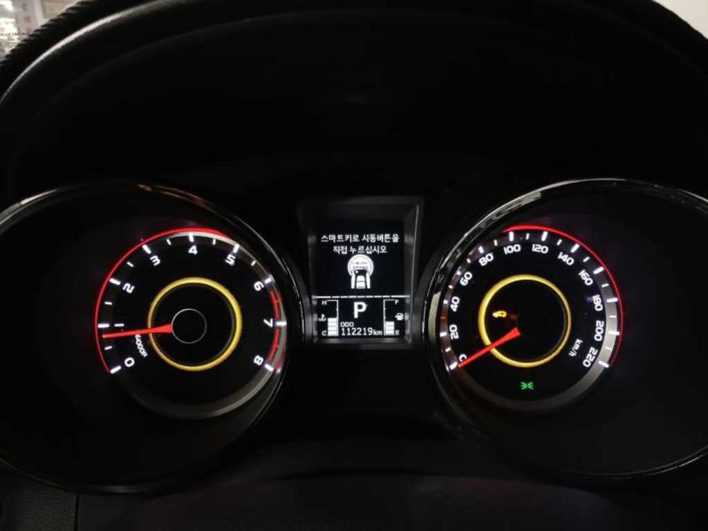 Ssangyong Tivoli - Vista 10