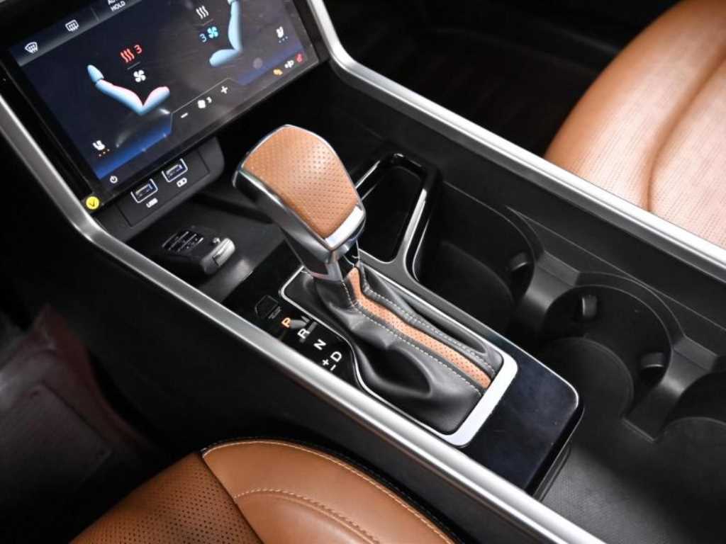 Ssangyong Torres - Vista 9