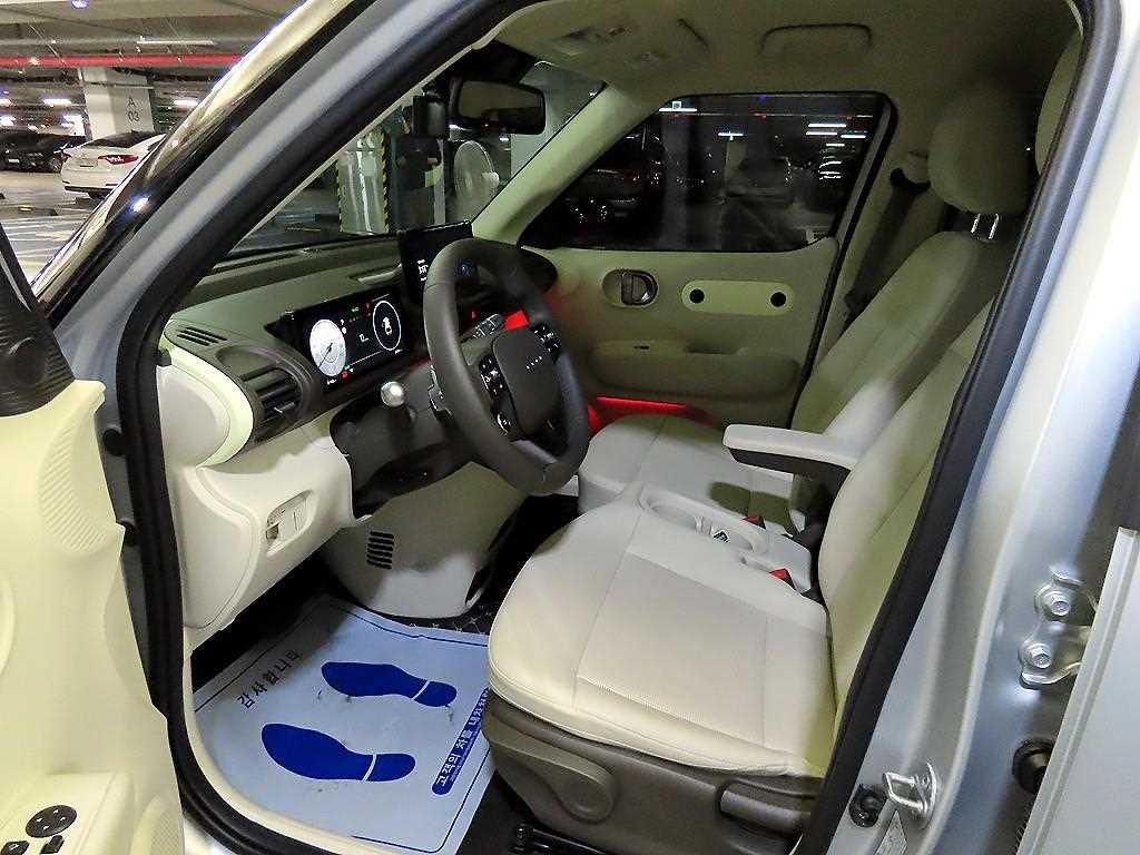 HYUNDAI Casper - Vista 6