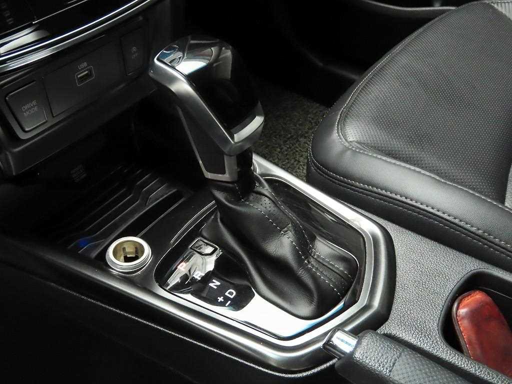 Ssangyong Tivoli - Vista 10