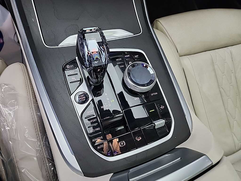 BMW X7 - Vista 8