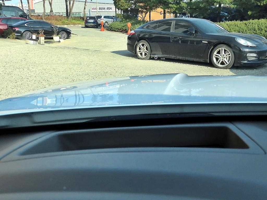 Genesis GV80 - Vista 10