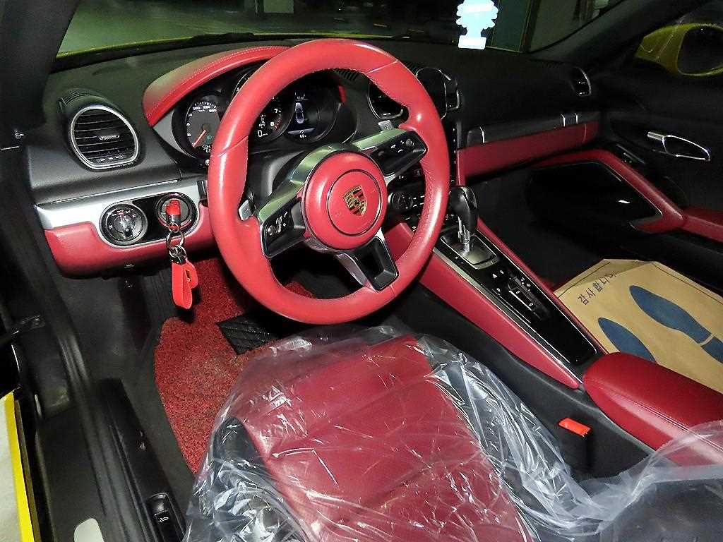 Porsche 718 - Vista 11