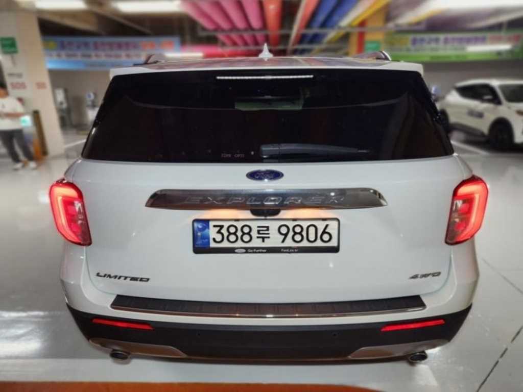 Ford Explorer - Vista 2